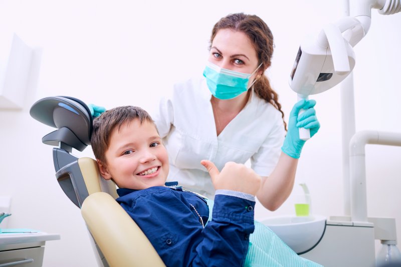 a child visiting the dentist’s office